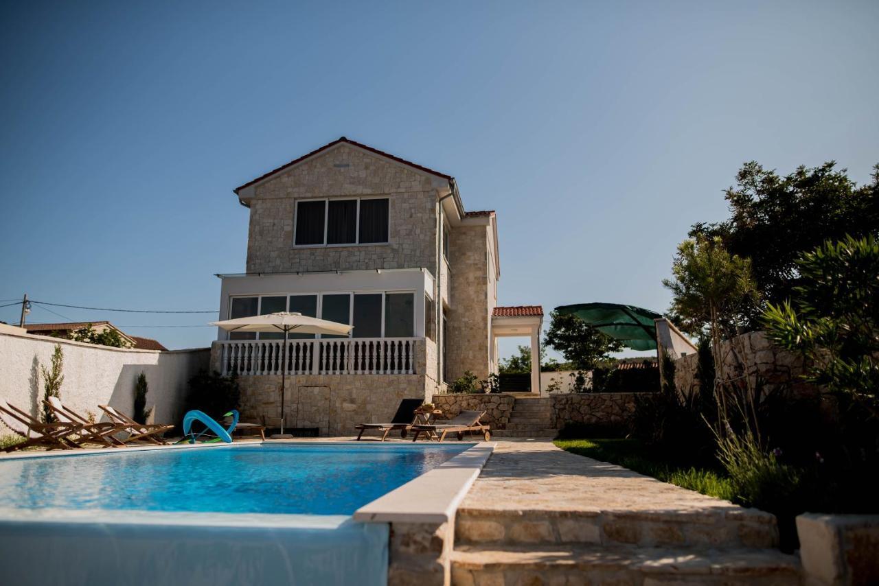 Holiday house La Familia Vinjerac Exterior foto